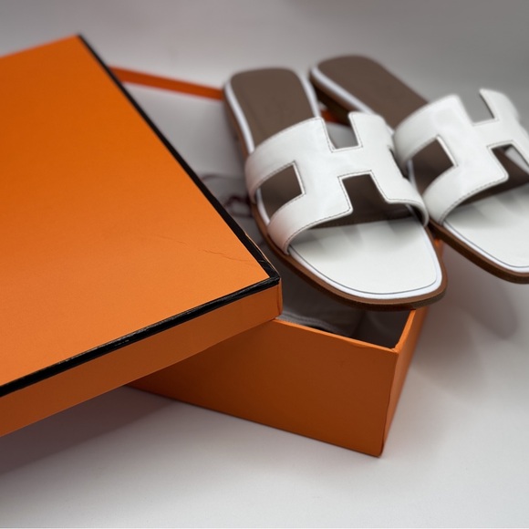Hermes White Leather Sandals